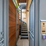 Etienne Pernet - Charming Studio With A Nice Private Terrace