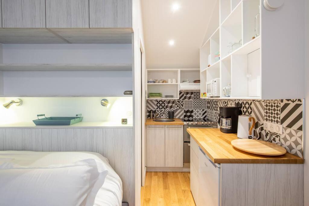 Etienne Pernet - Charming With A Private Terrace Appartement *