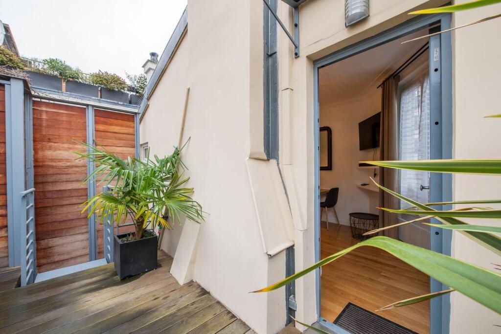 Etienne Pernet - Charming With A Private Terrace Appartement *